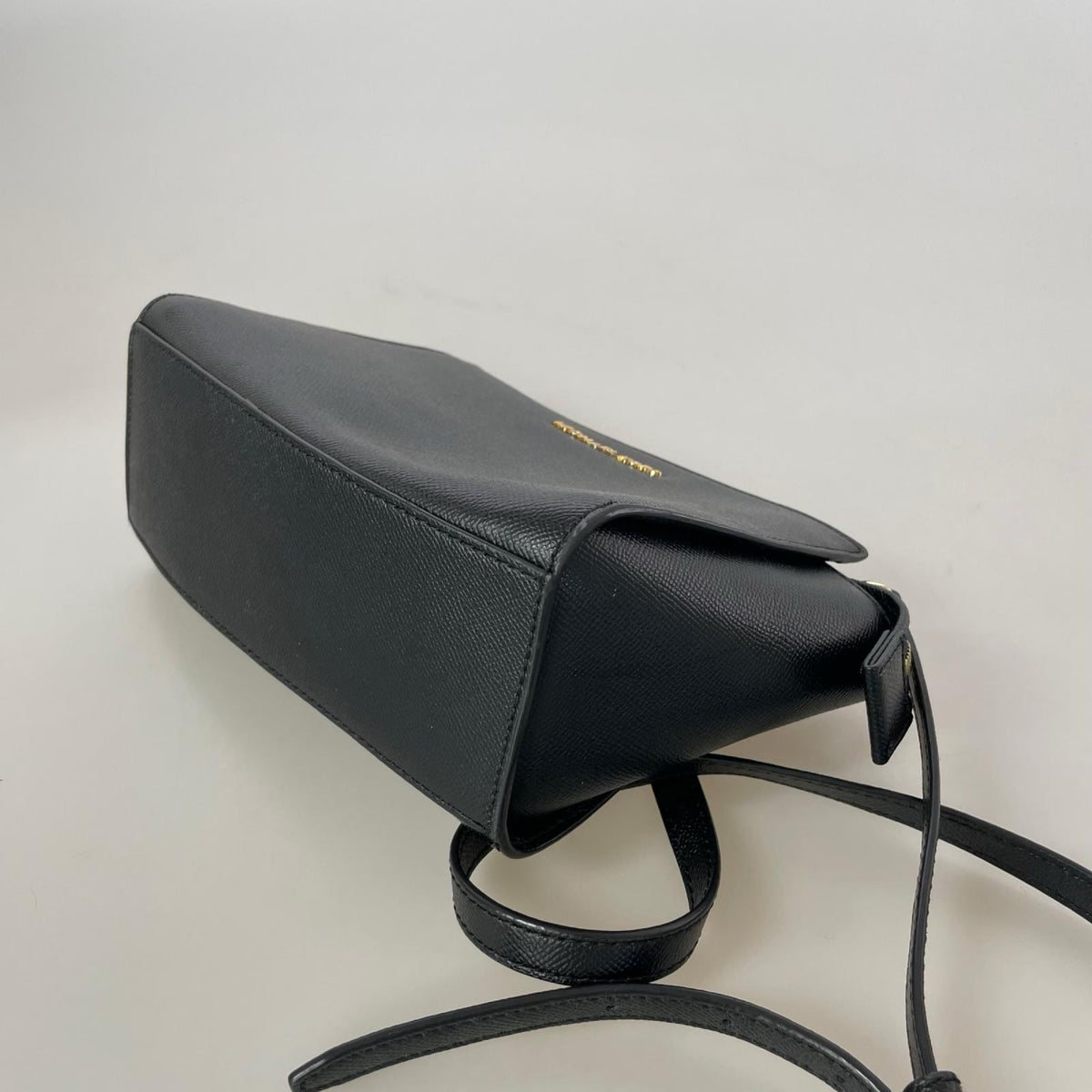 ショルダーバッグ MICHAEL KORS SELMA MD MESSENGER ショルダーバッグ ブラック ブラック
