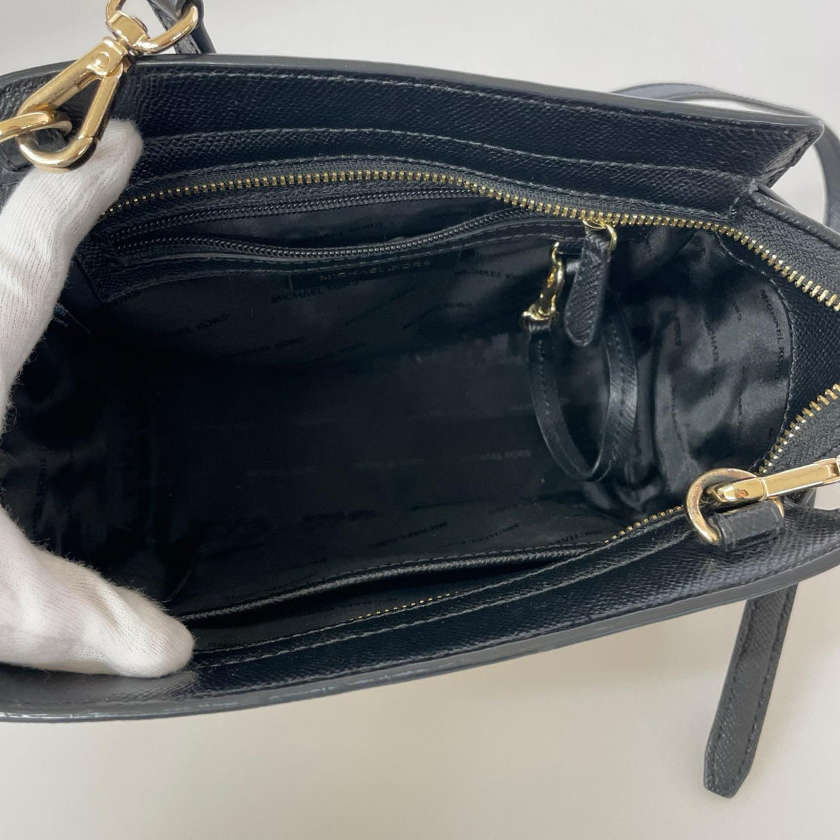 ショルダーバッグ MICHAEL KORS SELMA MD MESSENGER ショルダーバッグ ブラック ブラック