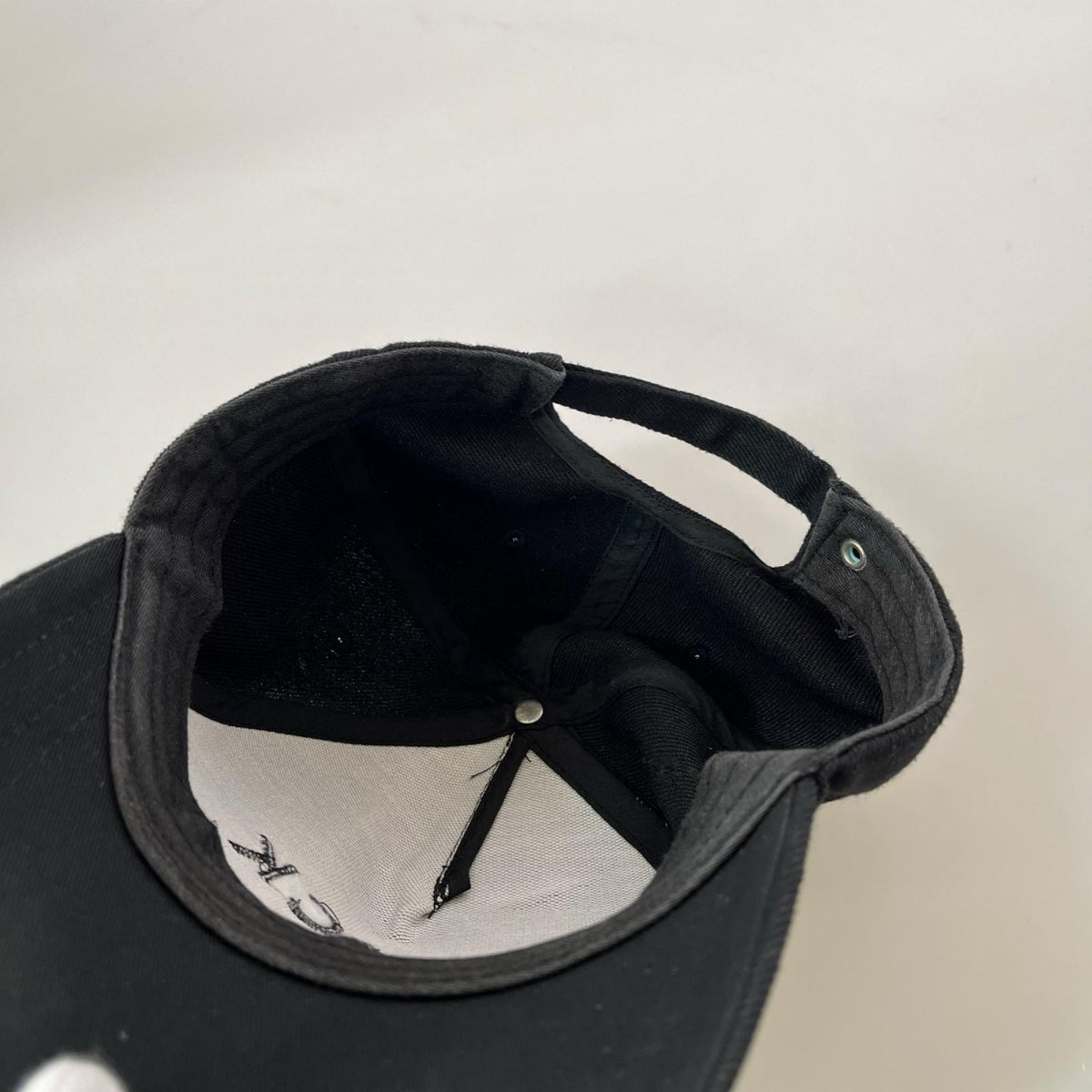 キャップ BLVCK PARIS ロゴ銀 ブラック