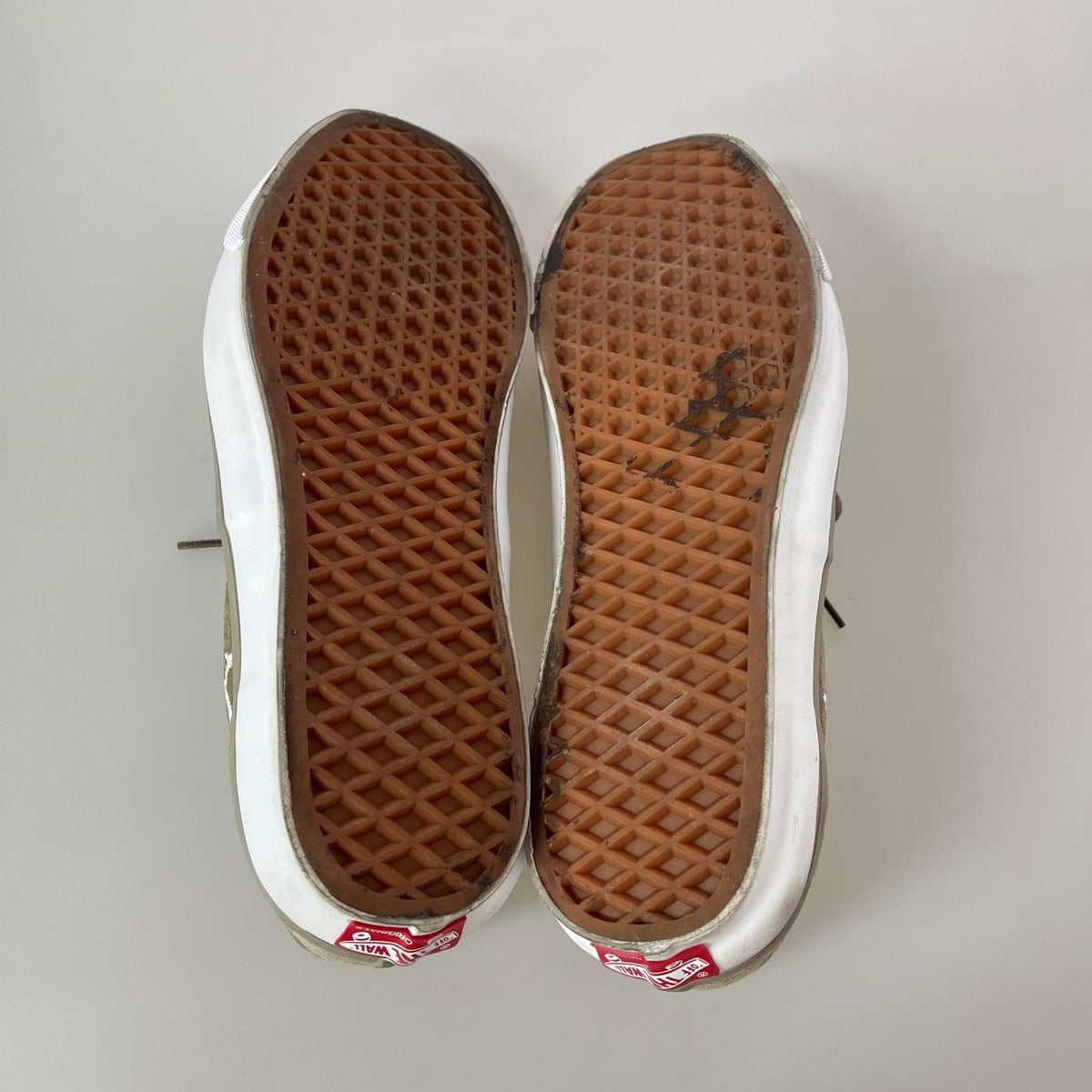 スニーカー ×VANS Bones OG Authentic LX OLV 29.0cm 29cm (US11 UK10 1/2 EU48) ベージュ