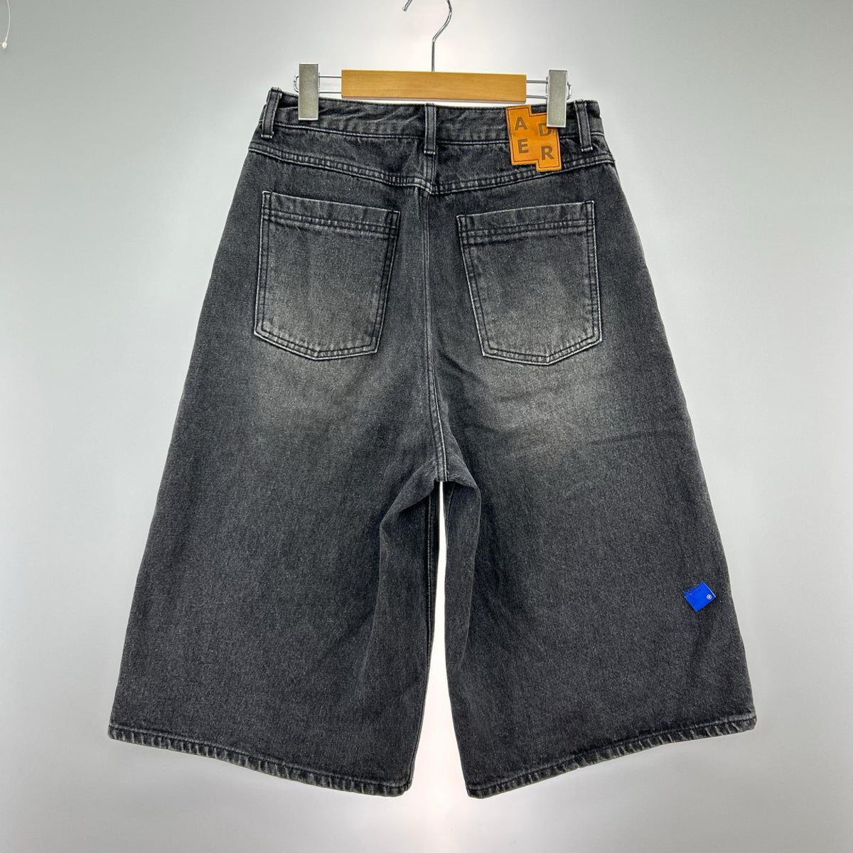 ショートパンツ ADER ERROR 25SS Sig; SV Tag Short Jeans 01 BN42FYJE0201BK 黒(W30) S ブラック