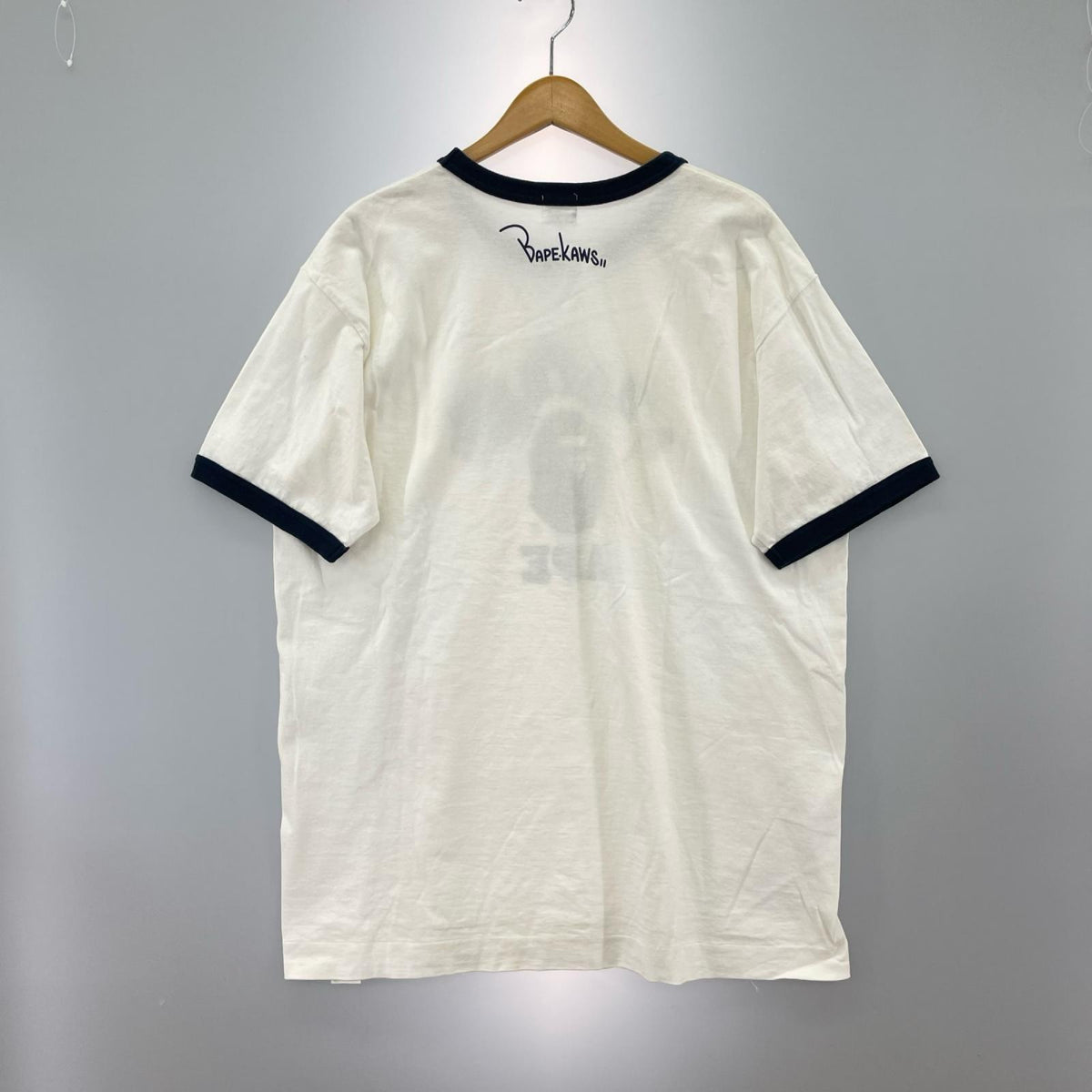 半袖Tシャツ KAWS リンガーTee(XL) ホワイト