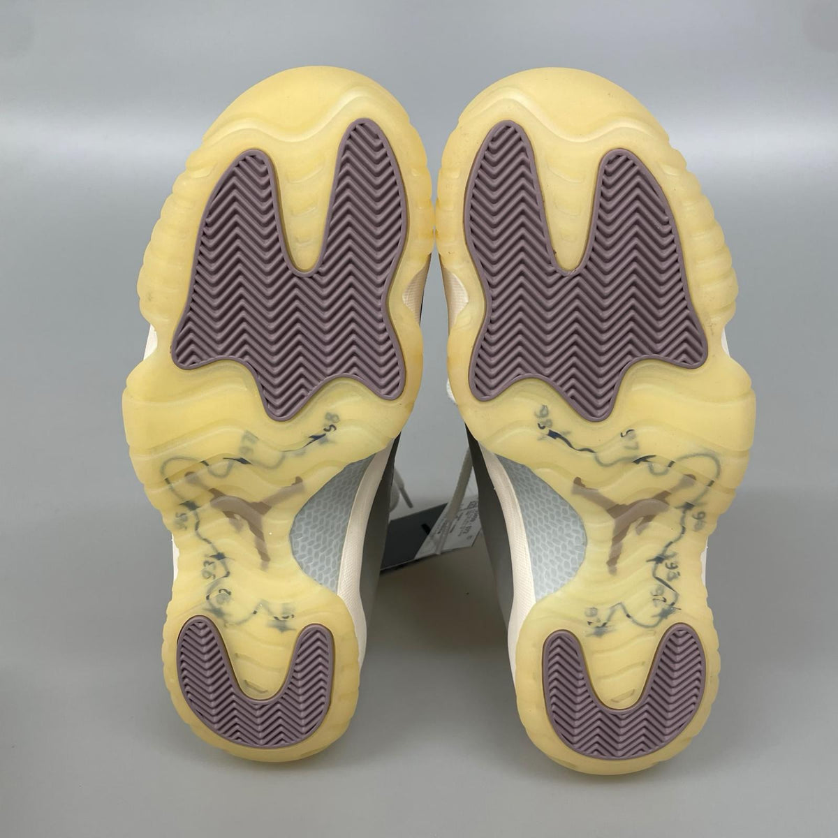 スニーカー Air Jordan 11 Retro "Sukajan" -US10.5 28.5cm (US10 1/2 UK10 EU47) グレー