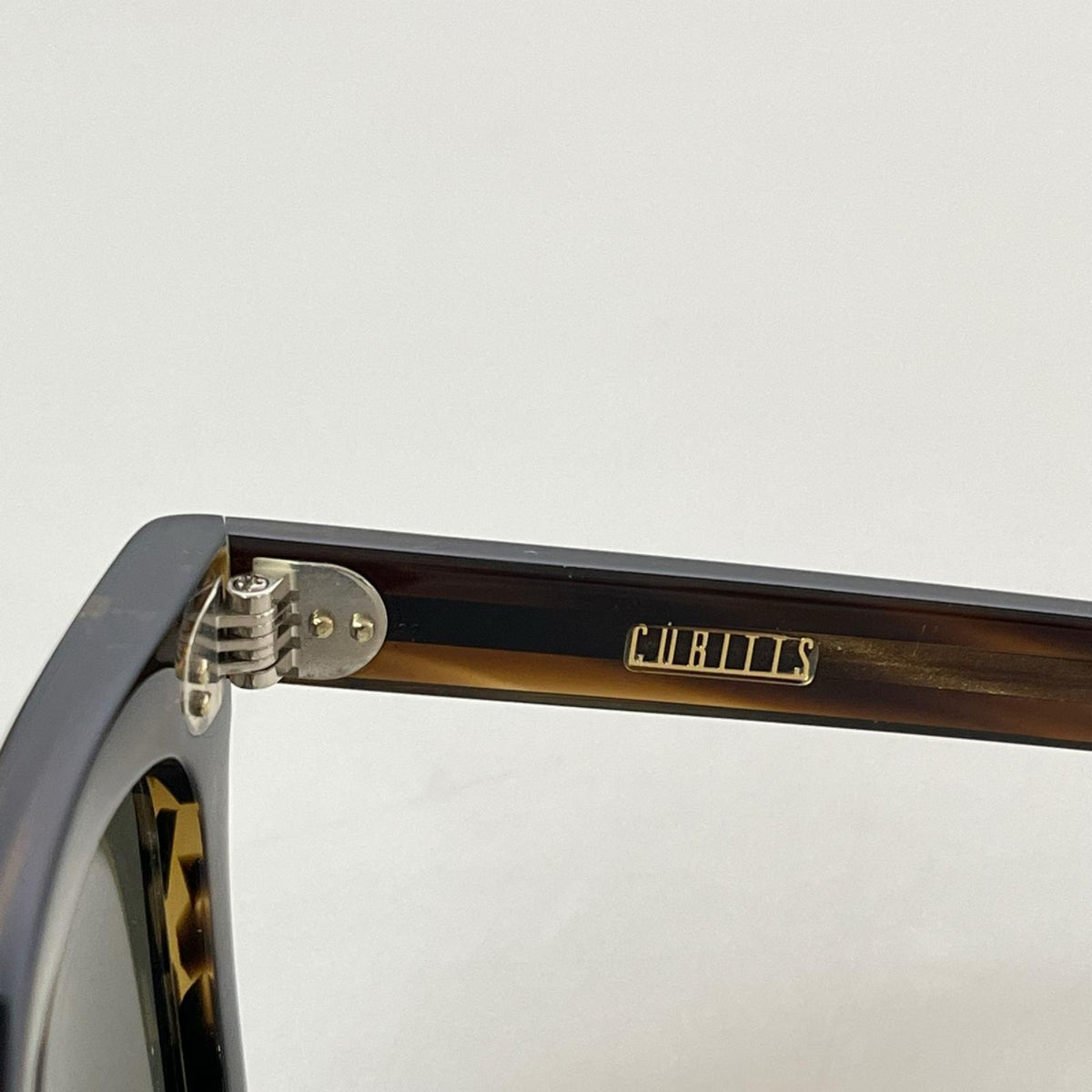 その他アクセサリー CUBITTS Judd スクエア ブラウン
