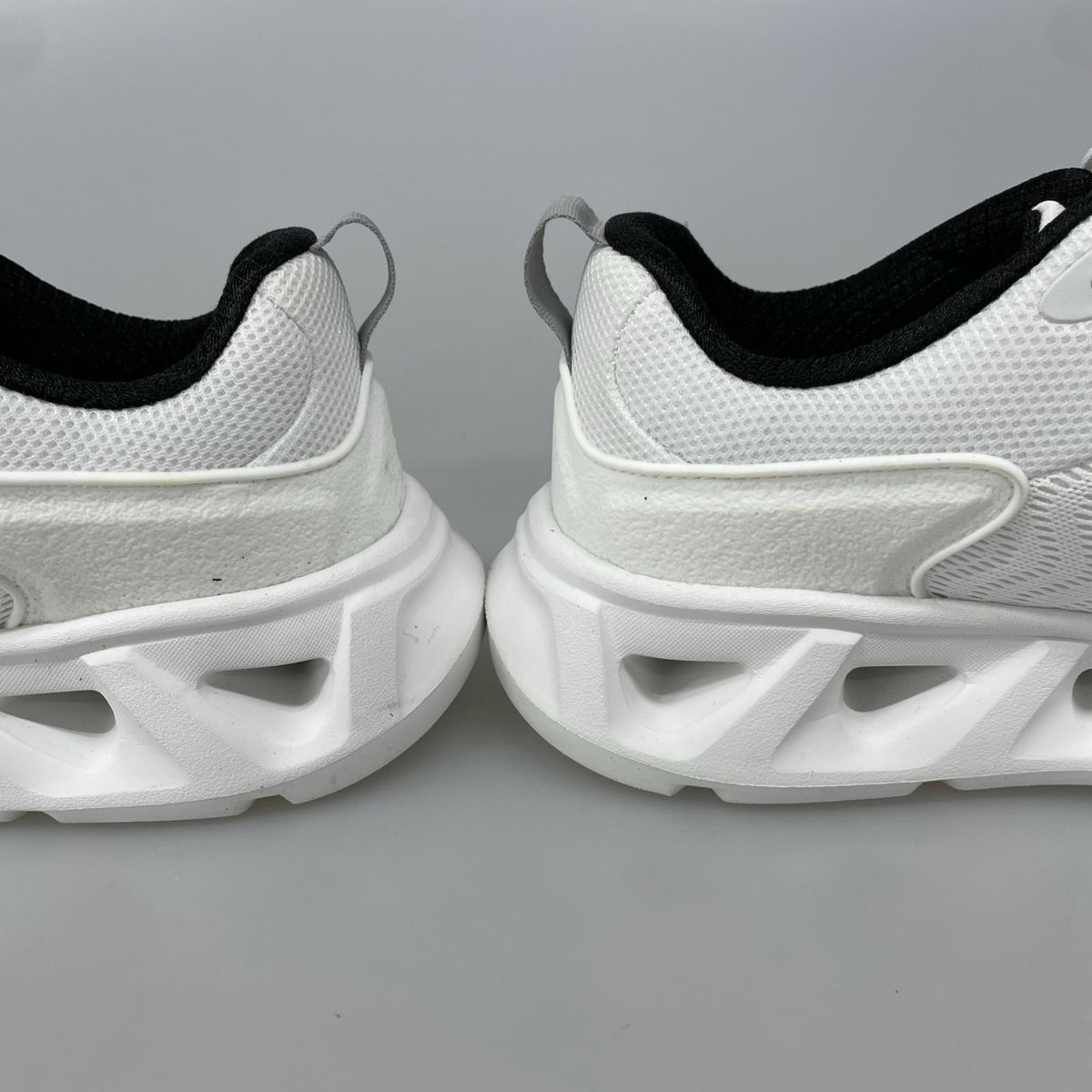 スニーカー K・SWISS 厚底クッションソール 白 26.5cm 26.5cm (US8 1/2 UK8 EU43) ホワイト