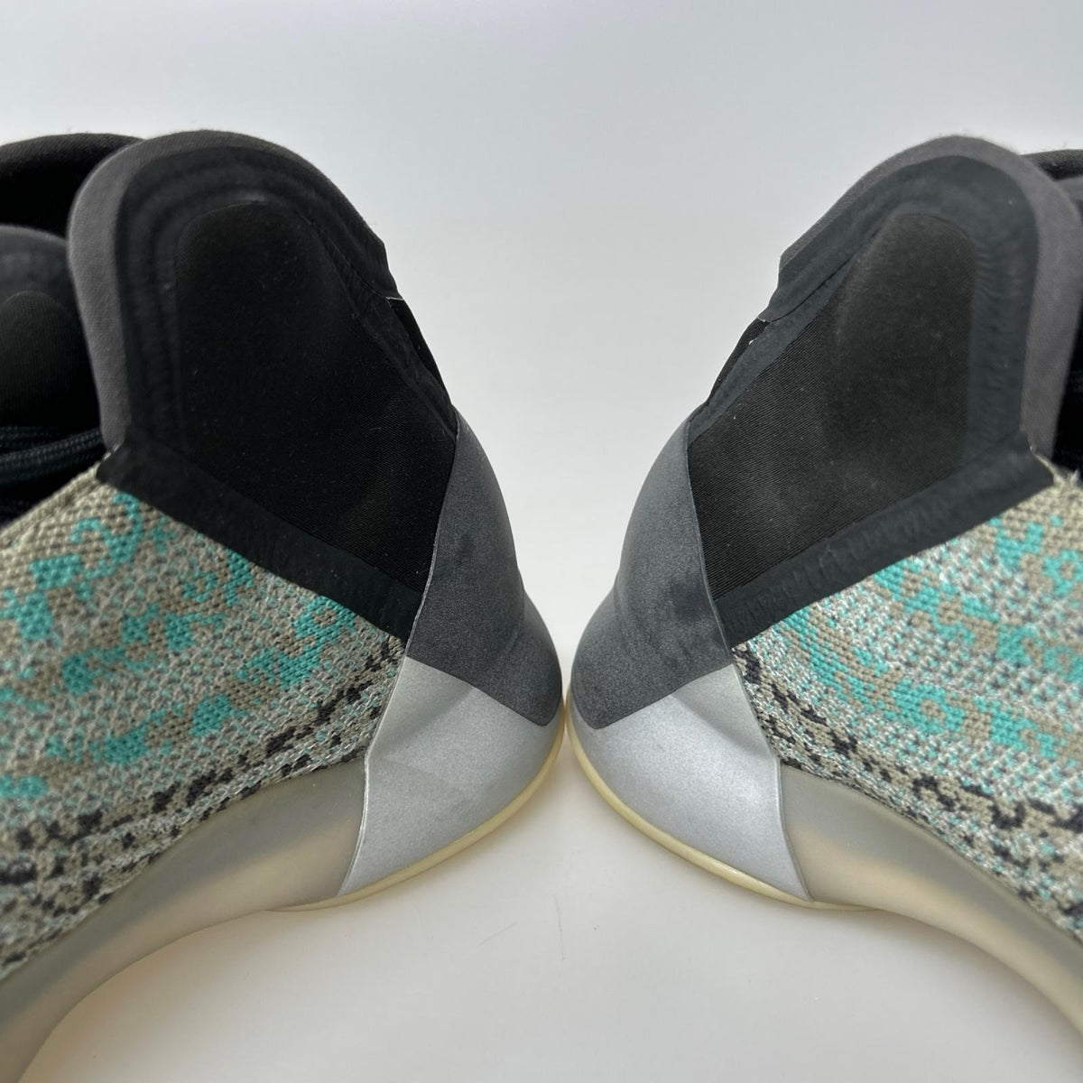 スニーカー YEEZY QNTM TEAL BLUE 27 27cm (US9 UK8 1/2 EU44) グレー