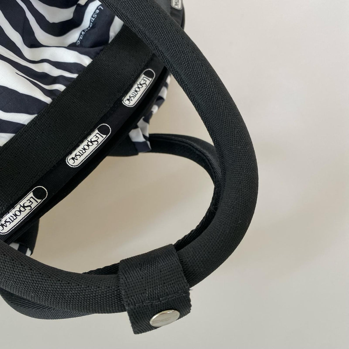 リュック・デイパック LeSportsac 2WAYバッグ ゼブラ柄 ホワイト