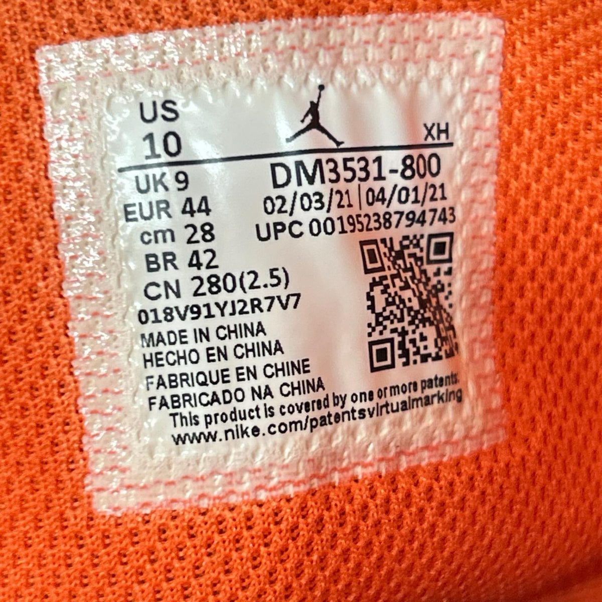 スニーカー AIR JORDAN 1 MID SE 28cm (US10 UK9 1/2 EU46)
