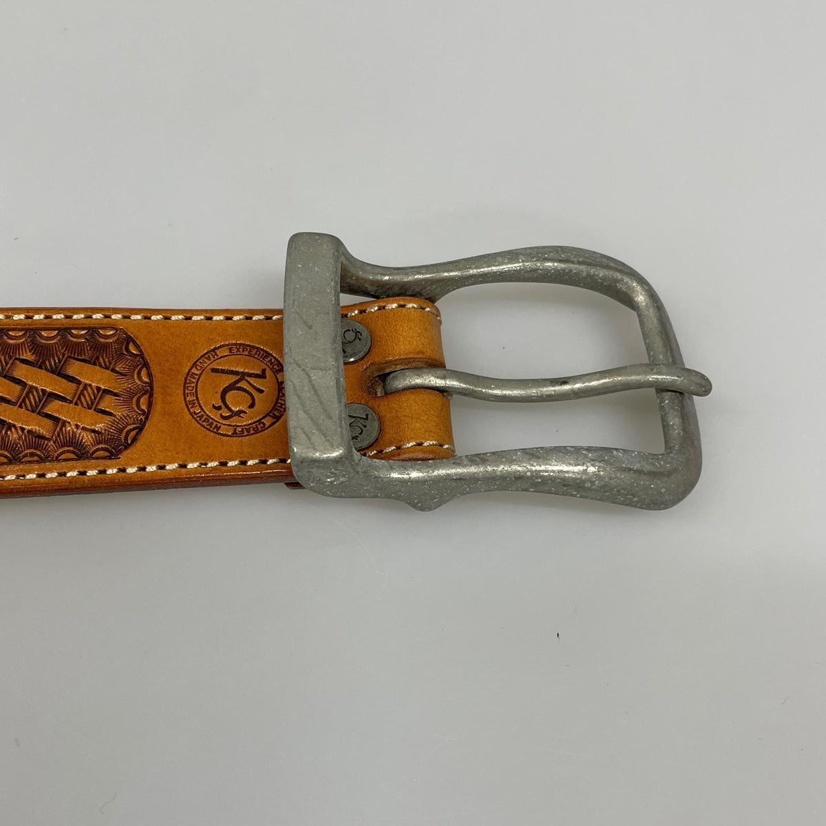 その他アクセサリー カービング レザーベルト 32 ブラウン