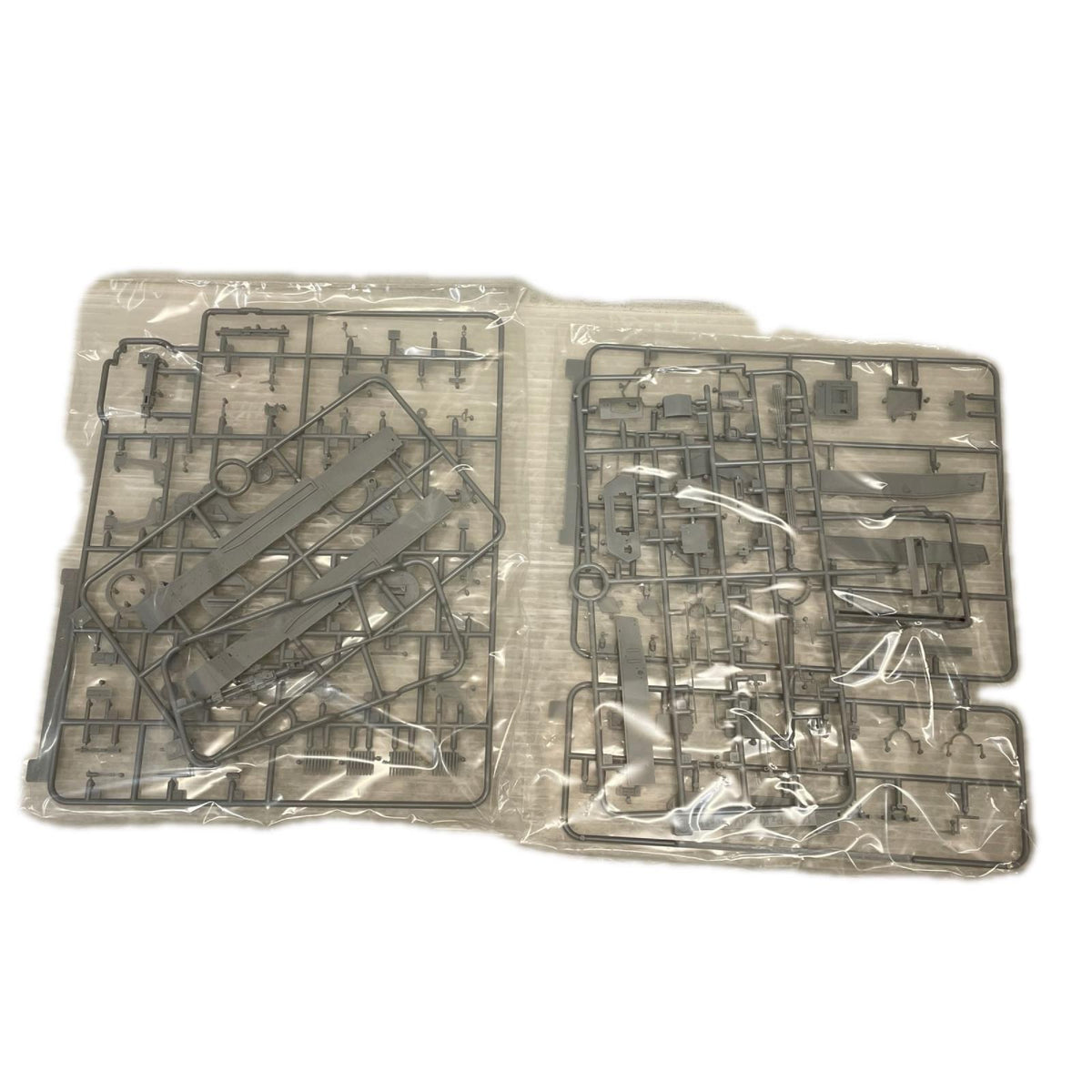 1/35 WWII ドイツ軍 IV号対空戦車 オストヴィント DRAGON ミリタリープラモ