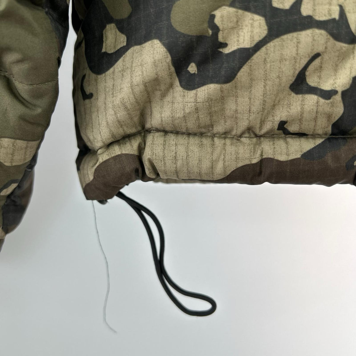 ダウンジャケット 1996 NOVELTY NUPTSE JACKET (S) カモ S カーキ