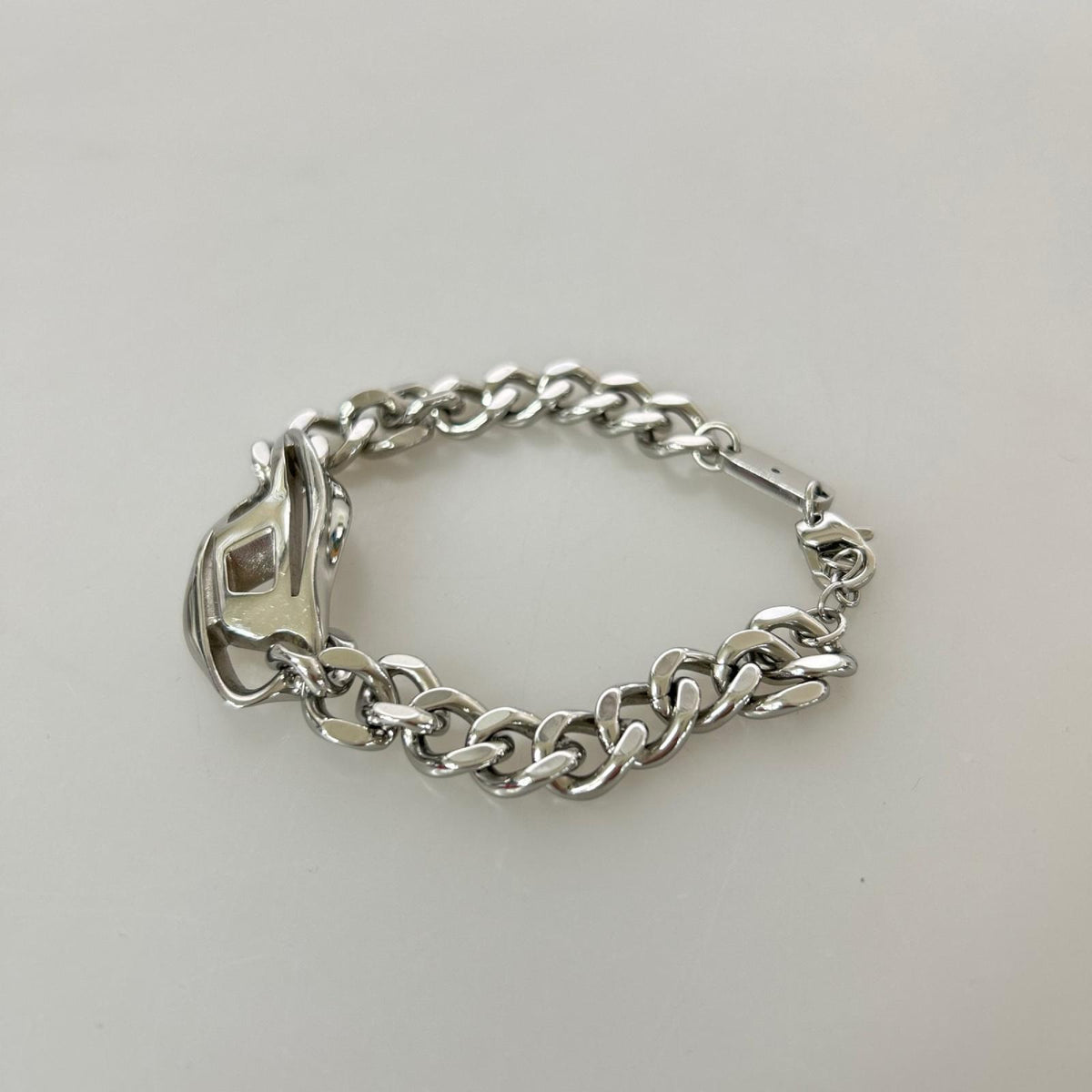 ブレスレット DIESEL Oval D Curve Chain Bracelet DX1432040 シルバー