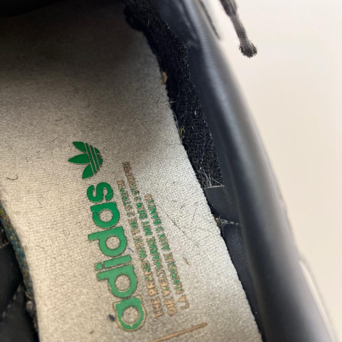 スニーカー SAMBA VEGAN 黒 (26.5) 26.5cm (US8 1/2 UK8 EU43) ブラック