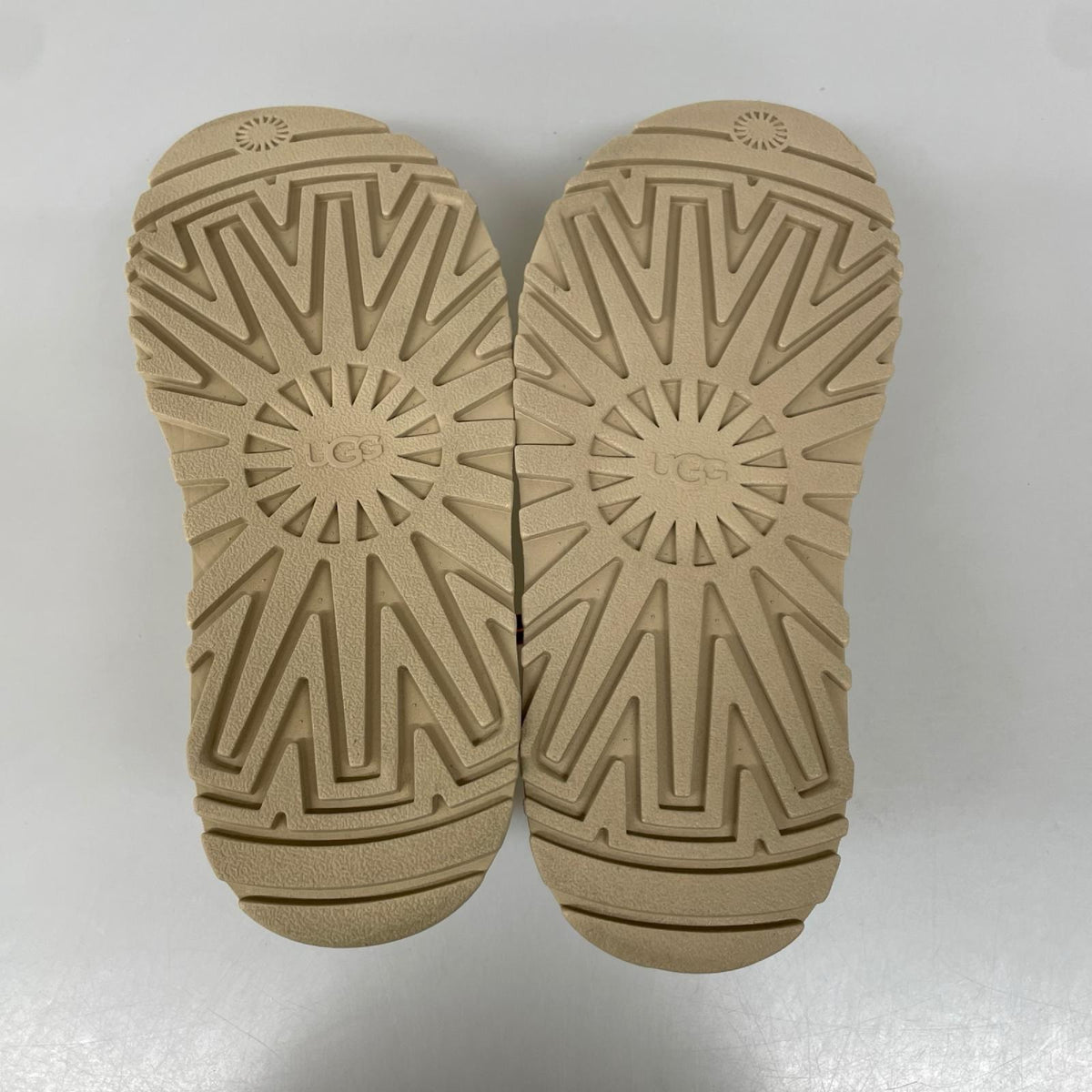ブーツ UGG W GOLDENGLOW TOGGLE 24.0 1179370 24cm (US6 UK5 1/2 EU38) ベージュ