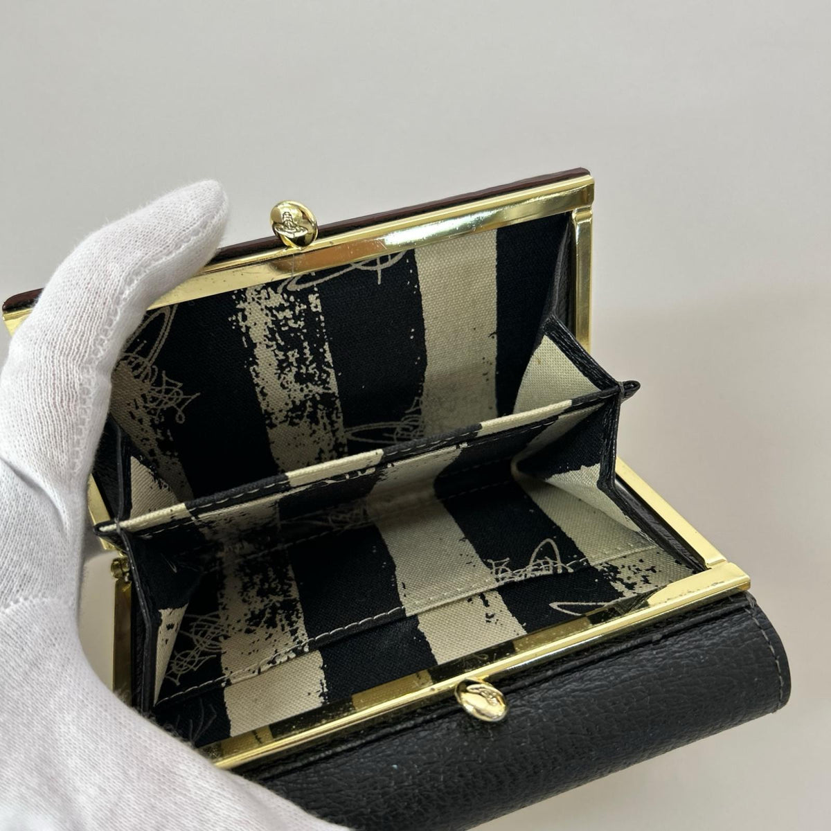 コンパクトウォレット オーブ3つ折り財布 黒 ブラック
