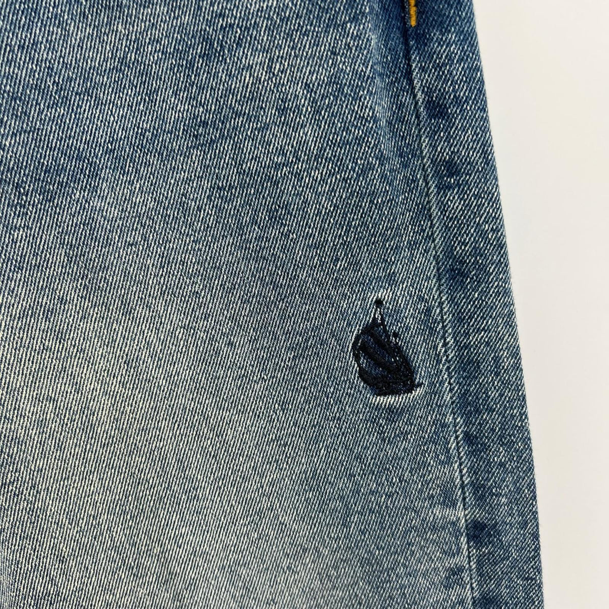 パンツ ワイドテーパードデニムパンツ L