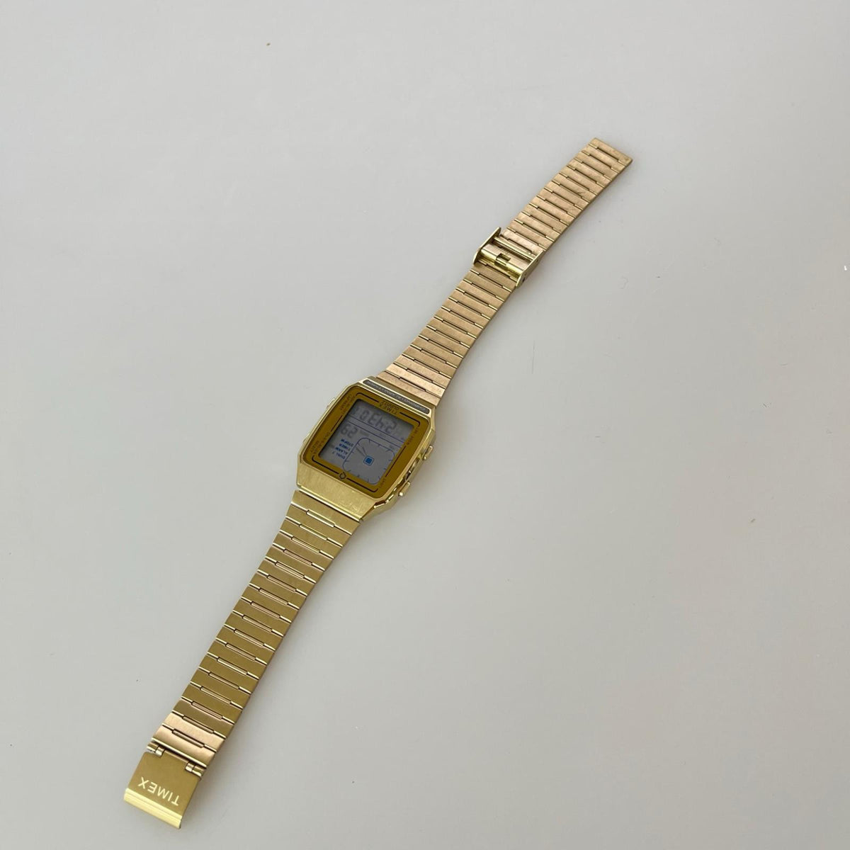 腕時計 TIMEX ゴールド