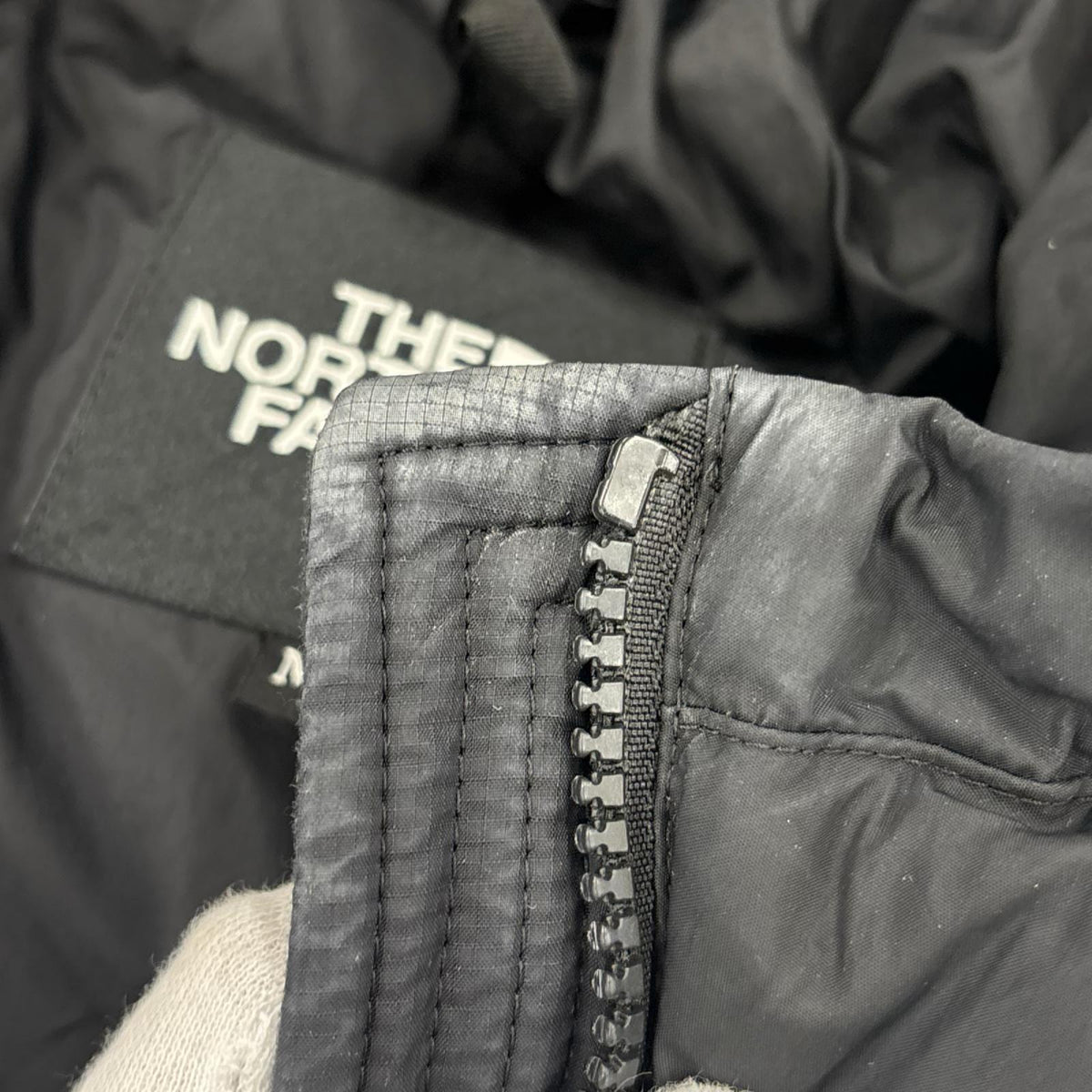 ダウンジャケット Nuptse Hoodie BLK M M ブラック