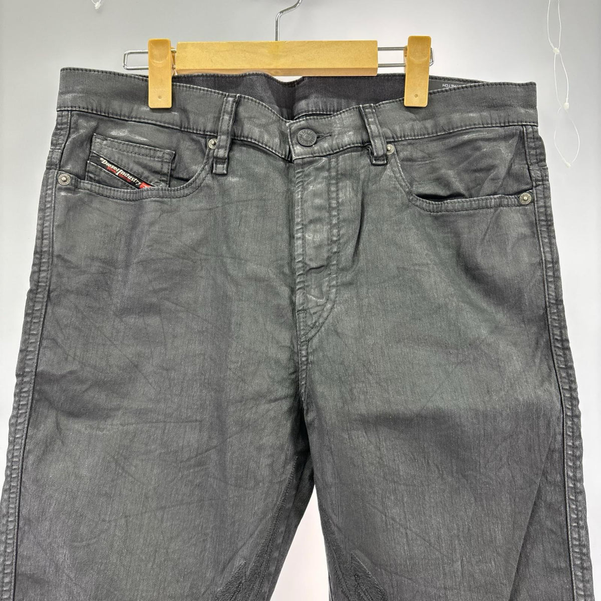 デニムパンツ DIESEL D-REEFT JOGG コーティングデニム スキニー ブラック