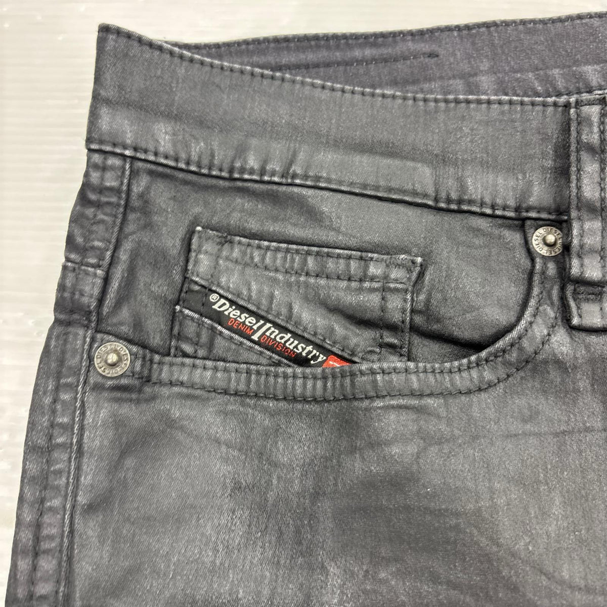 デニムパンツ DIESEL D-REEFT JOGG コーティングデニム スキニー ブラック