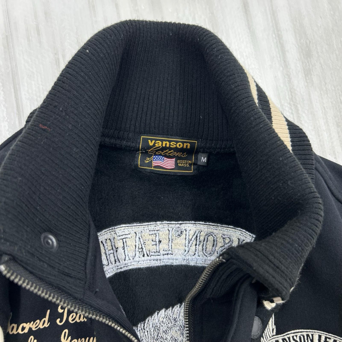 ジャケット VANSON イーグル刺繍 スタジャン M 黒 M ブラック