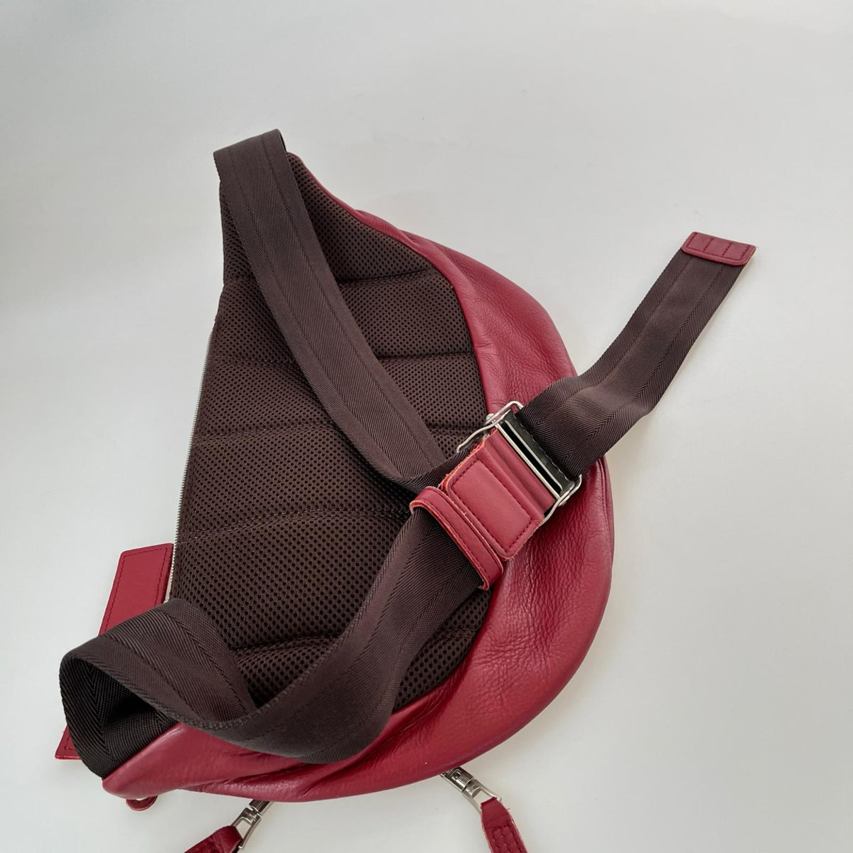ボディバッグ レザー 赤 レッド