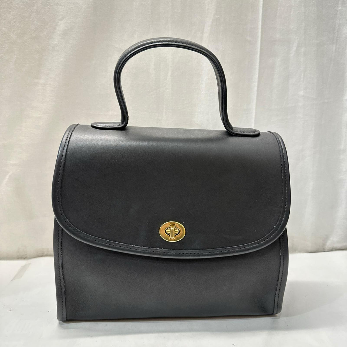 COACH OLD ターンロック 9977 ハンドバッグ 黒