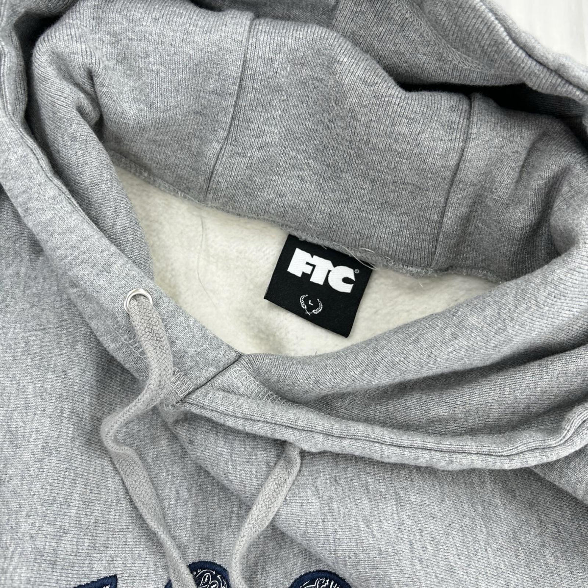 パーカー FTCSFCロゴ GRY L L グレー
