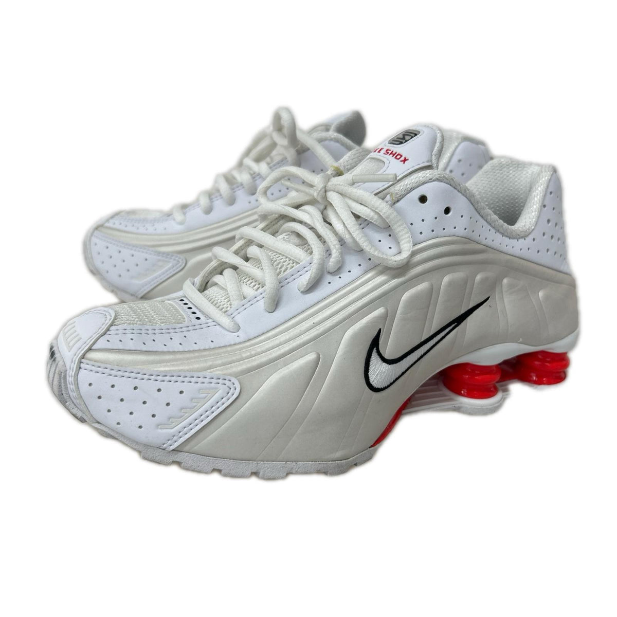 スニーカー Nike Women's Shox R4 24cm (US6 UK5 1/2 EU38) ホワイト