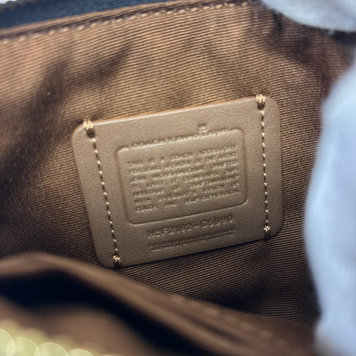 ×Jean-Michel Basquiat コーナー ジップ リストレット C5990