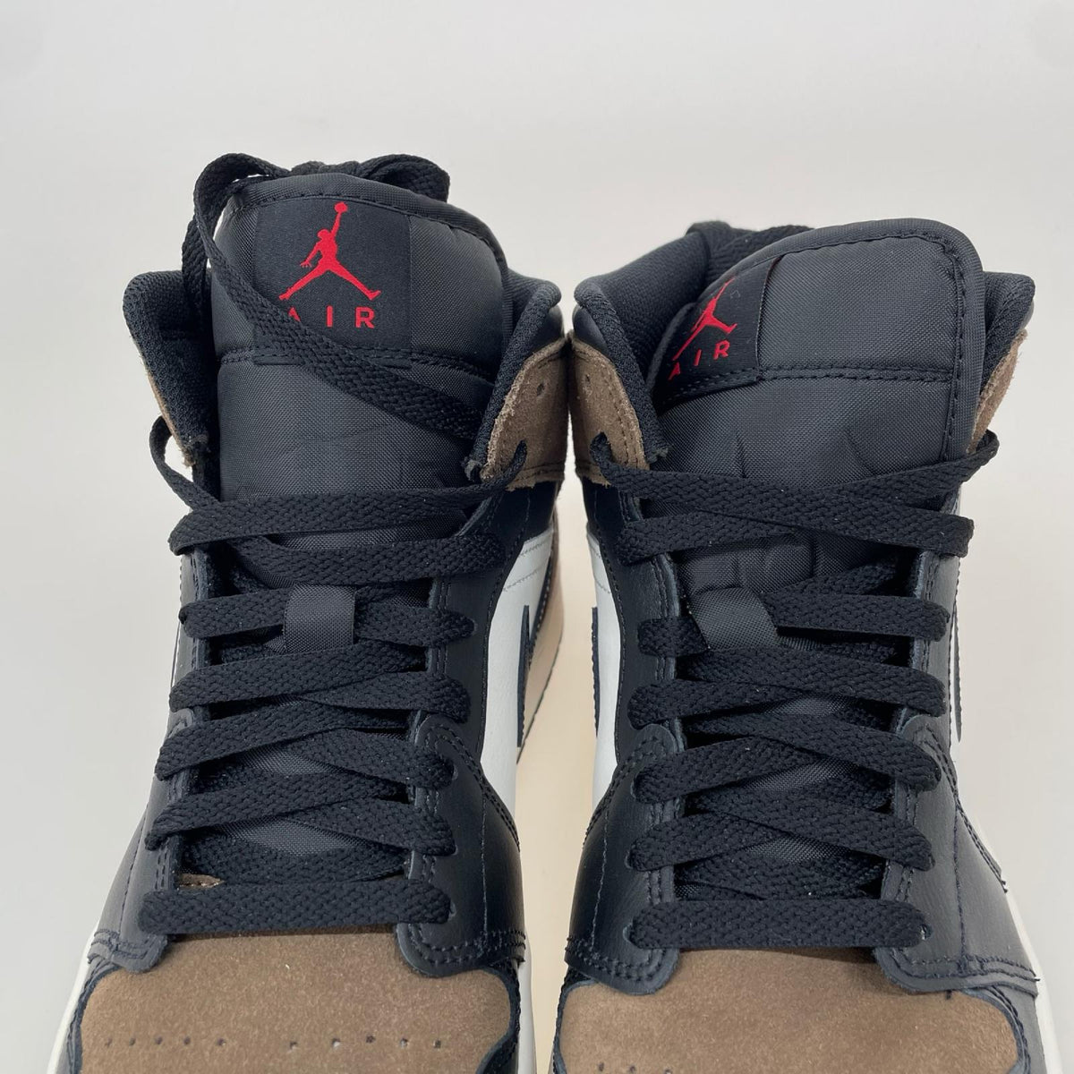スニーカー Air Jordan 1 Mid Black/Palomino 28cm (US10 UK9 1/2 EU46)