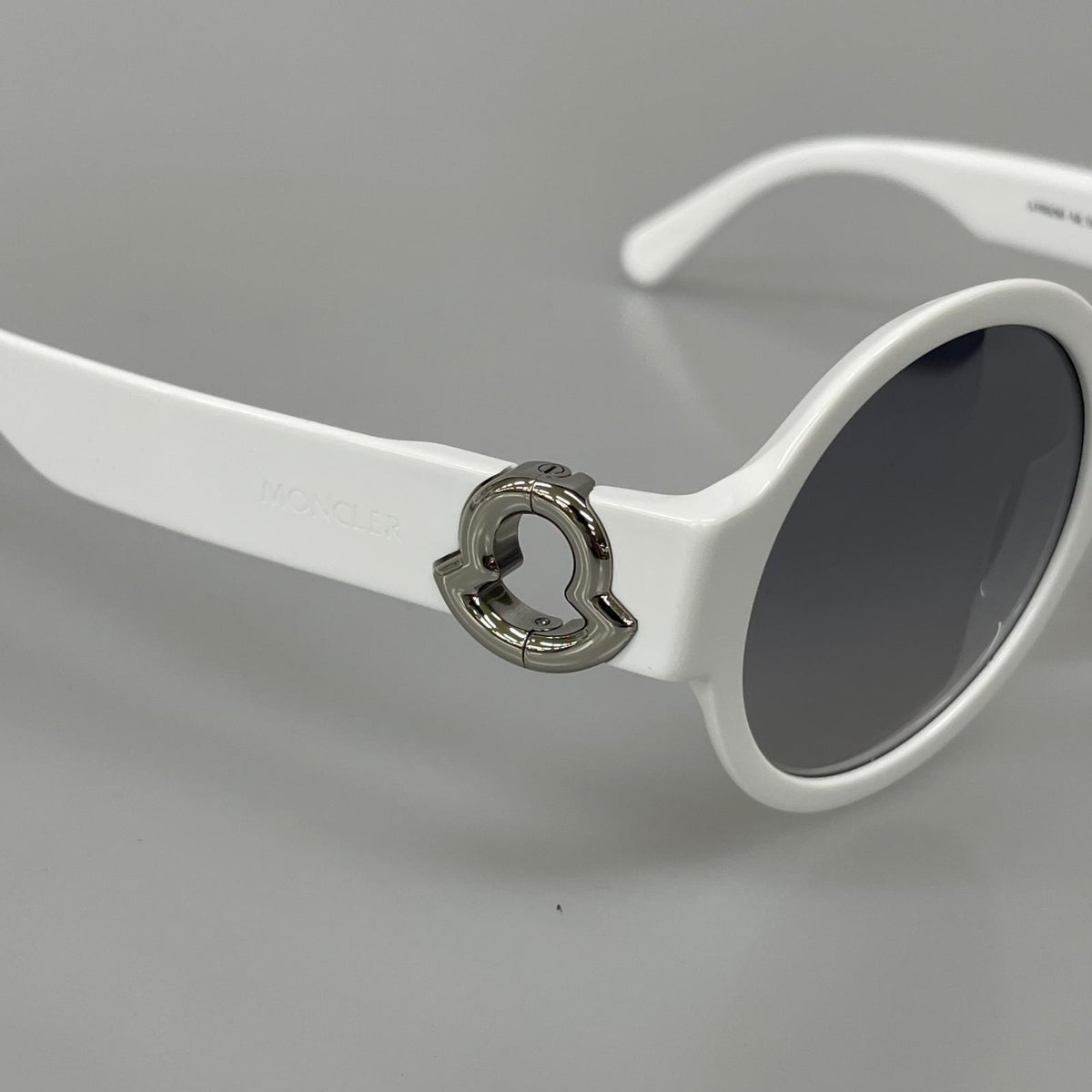 その他アクセサリー MONCLER ATRIOM サングラス ホワイト