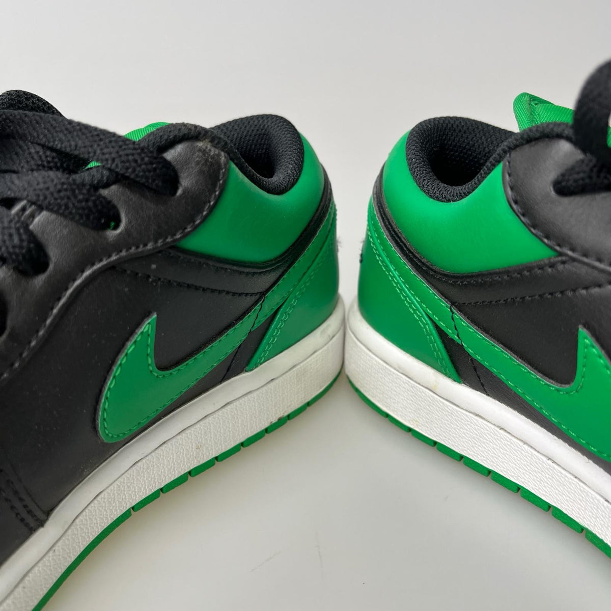 スニーカー AIR JORDAN 1 LOW GREEN 25.0cm 25cm (US7 UK6 1/2 EU40)