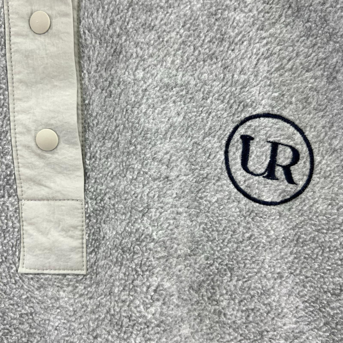 スウェット UR刺繍フリースプルオーバー グレー フリー グレー