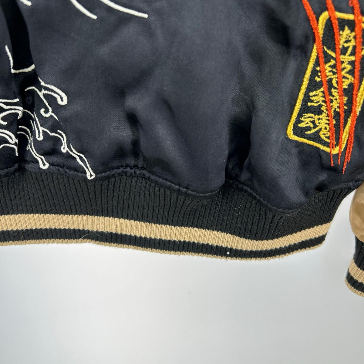 ジャケット 絡繰魂×ONE PIECE リバーシブル シャンクス(XL) ブラック
