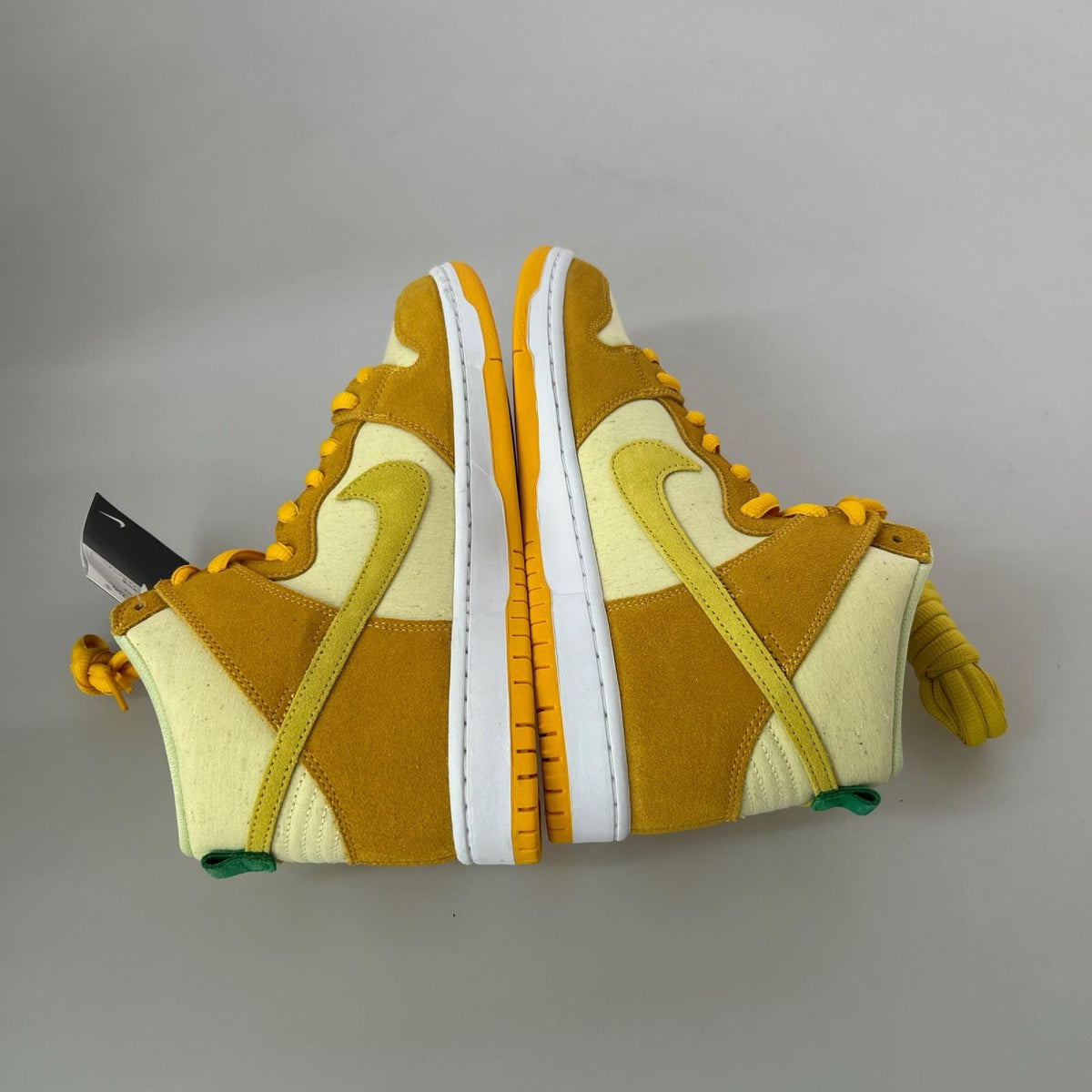 スニーカー DUNK HIGH PRO PINEAPPLE DM0808-700 28.0 28cm (US10 UK9 1/2 EU46) イエロー