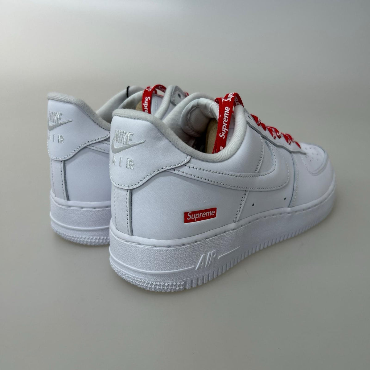 スニーカー Supreme × Nike Air Force 1 Low "White" 26.5cm (US8 1/2 UK8 EU43) ホワイト