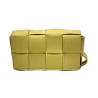 BOTTEGA VENETA マキシイントレチャート カセットベルトバッグ
