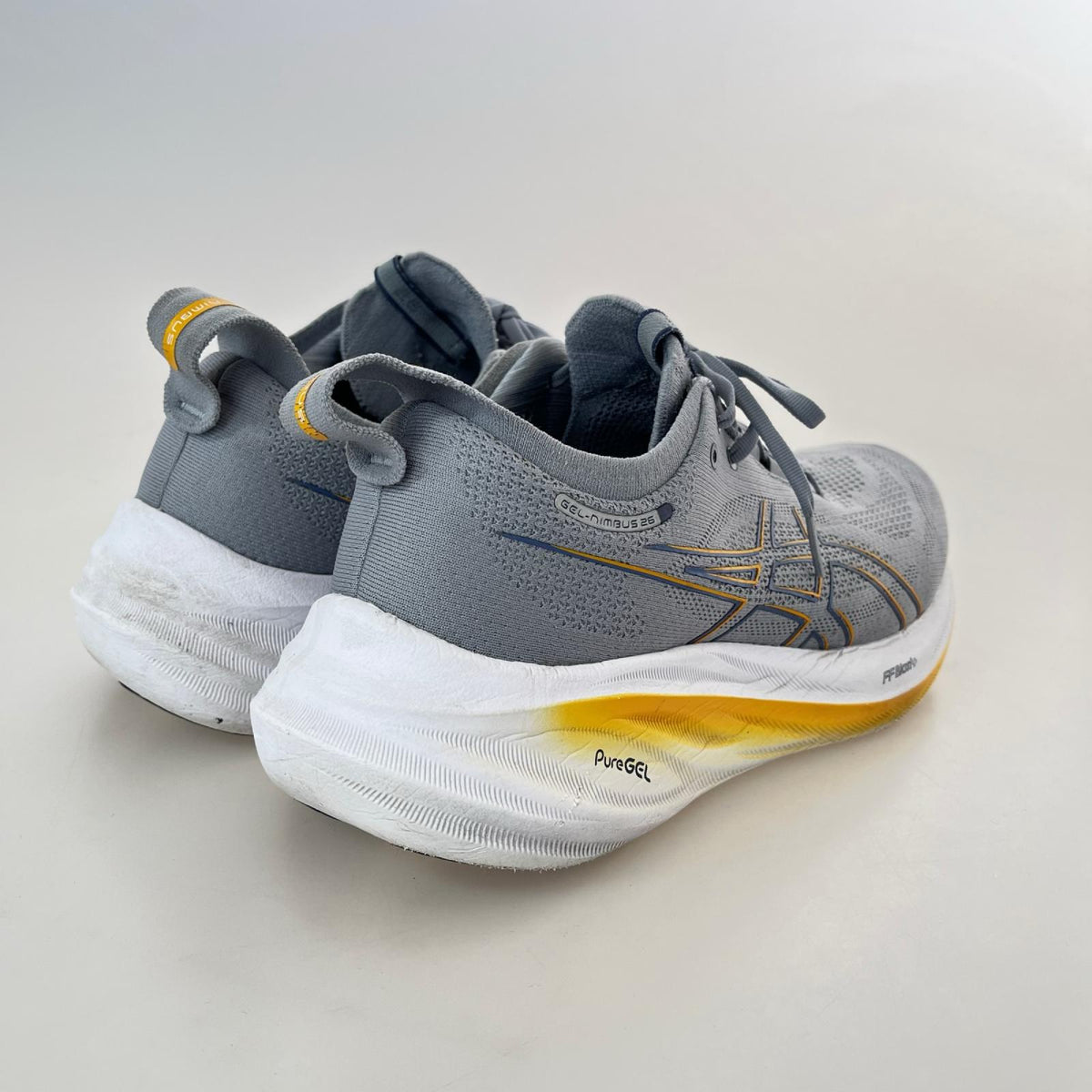 シューズ GEL-NIMBUS 26/29.0/1011B794 29cm (US11 UK10 1/2 EU48) グレー