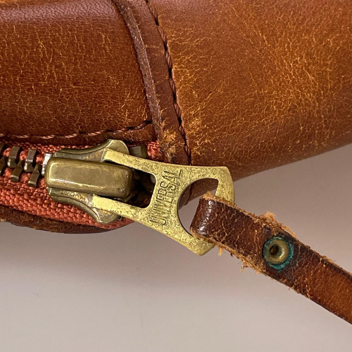その他バッグ レザーヘルメットバック ブラウン ブラウン