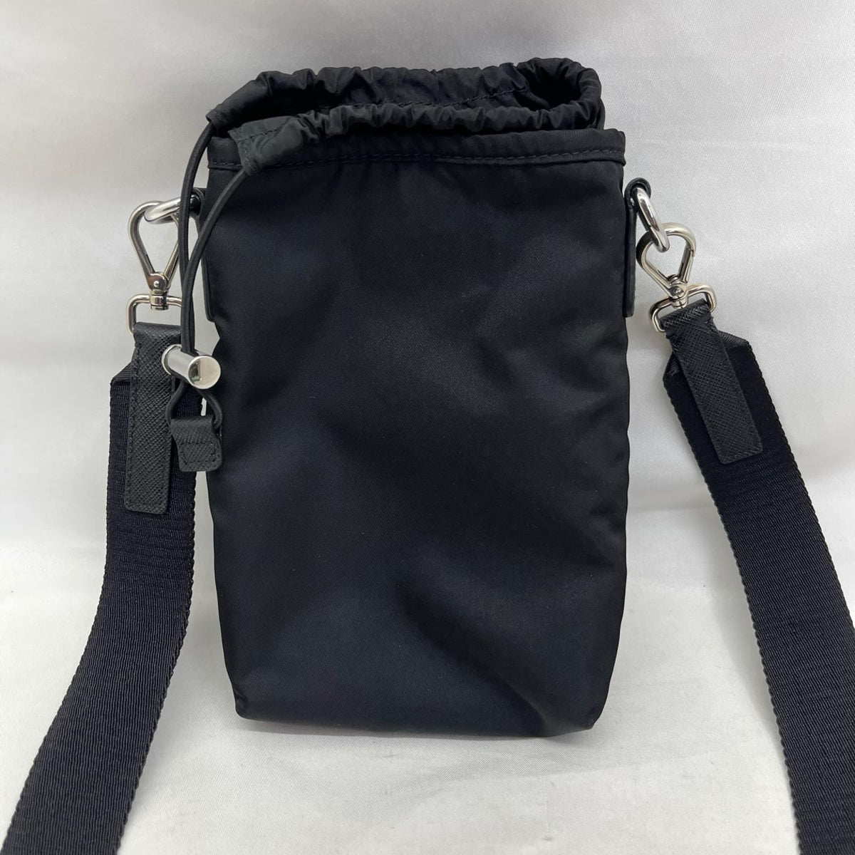 PRADA Re Nylon スマートフォンケース