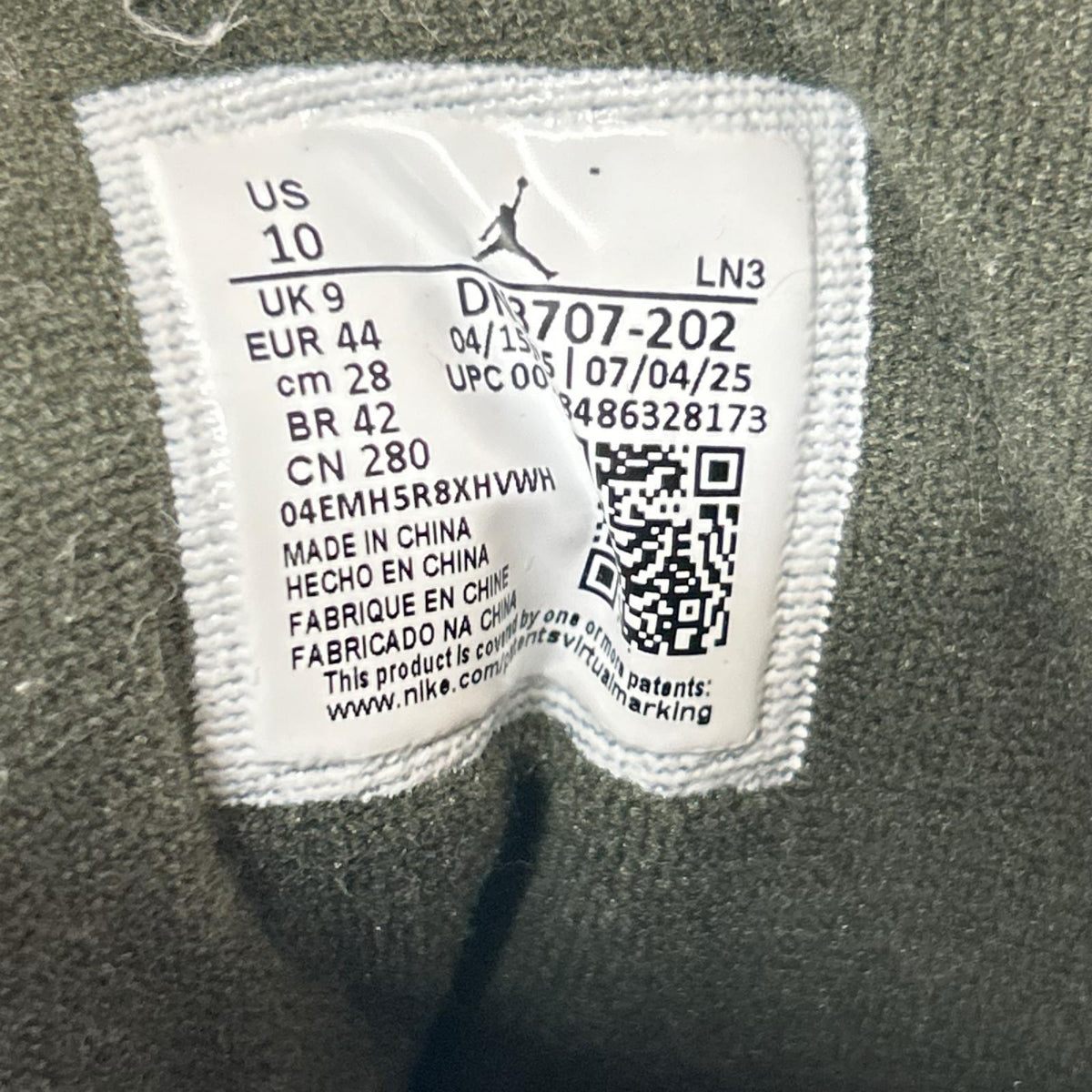 スニーカー air jordan 3 retro Family Affair 28cm (US10 UK9 1/2 EU46) カーキ