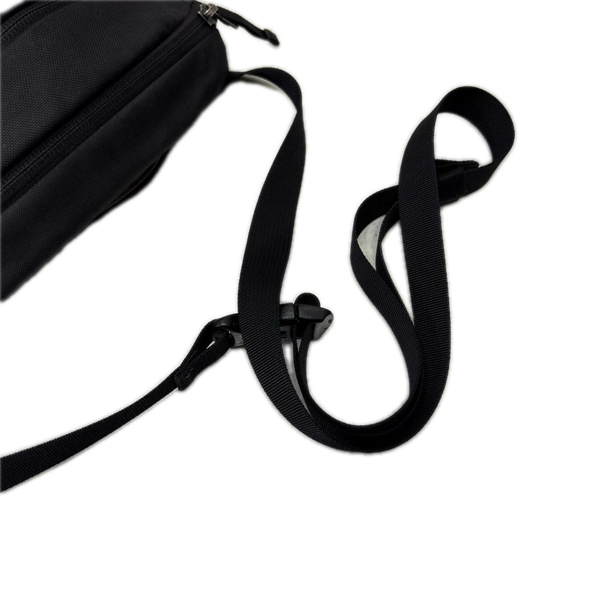 ショルダーバッグ MANTIS 2 WAIST PACK 黒 ブラック