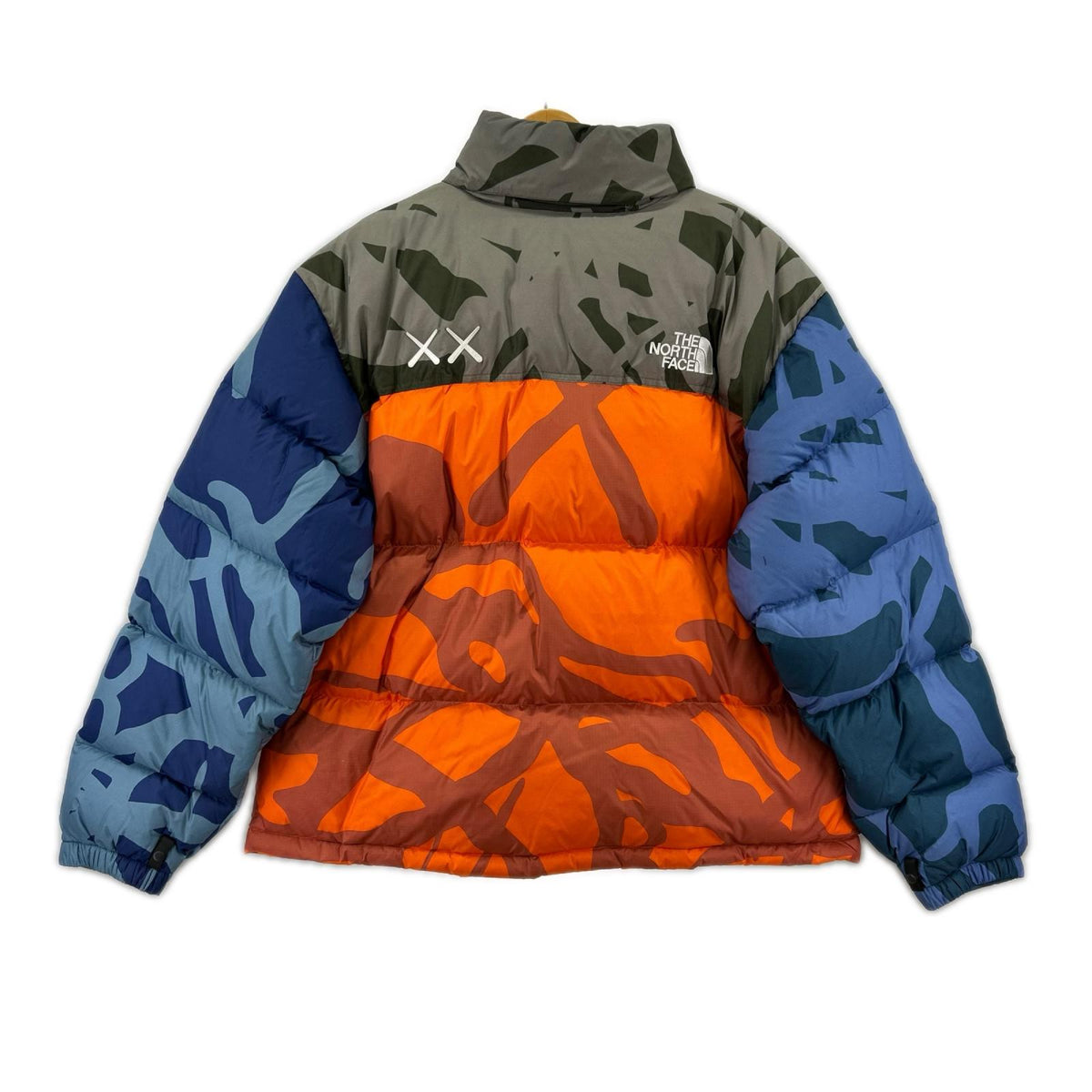 ダウンジャケット ×KAWS 1996 RETRO NUPTSE JACKET XL マルチカラー