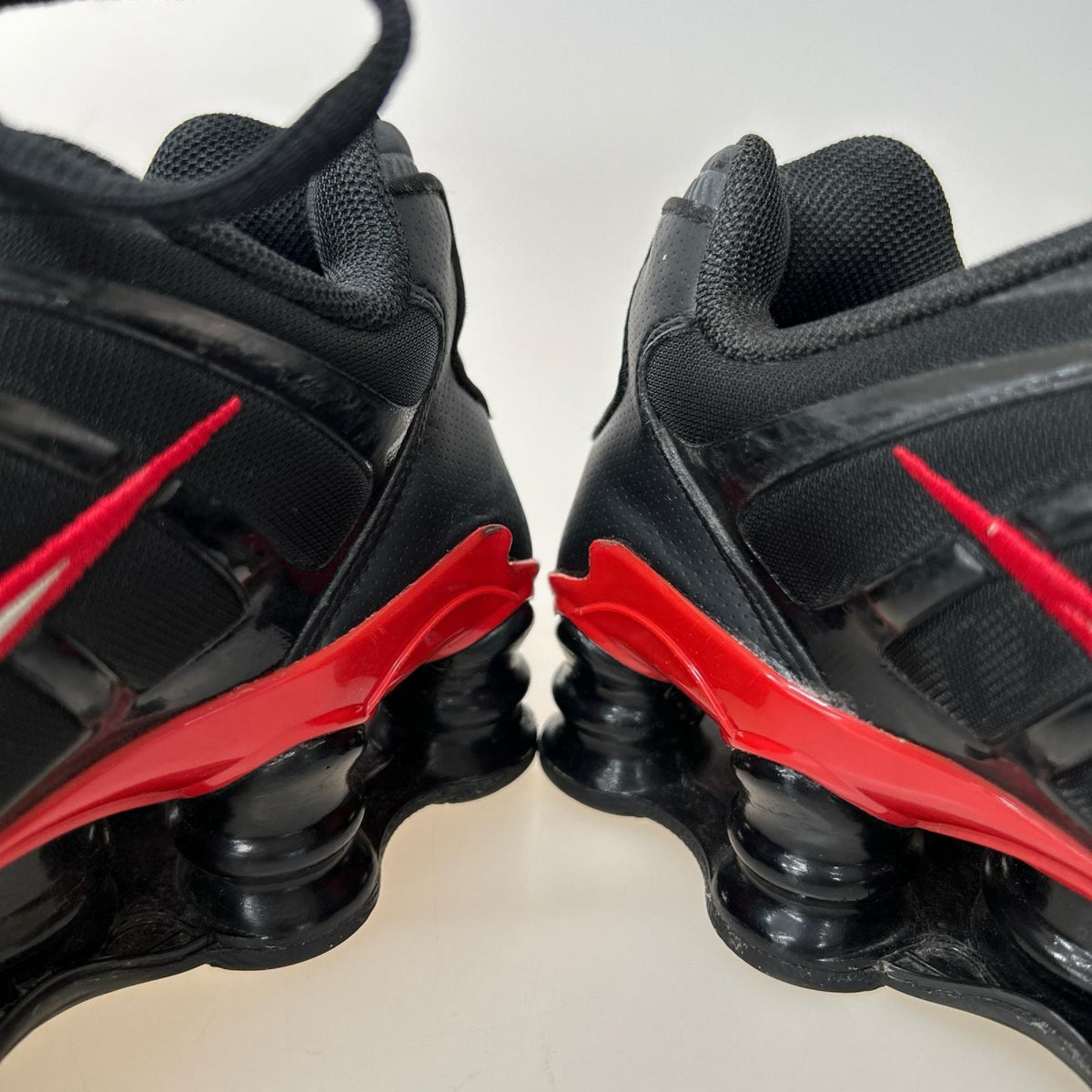 スニーカー Shox TL University Red (27.5) 27.5cm (US9 1/2 UK9 EU45) ブラック