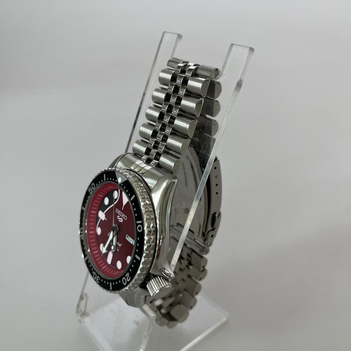 腕時計 SEIKO 5 Sports 自動巻き シルバー