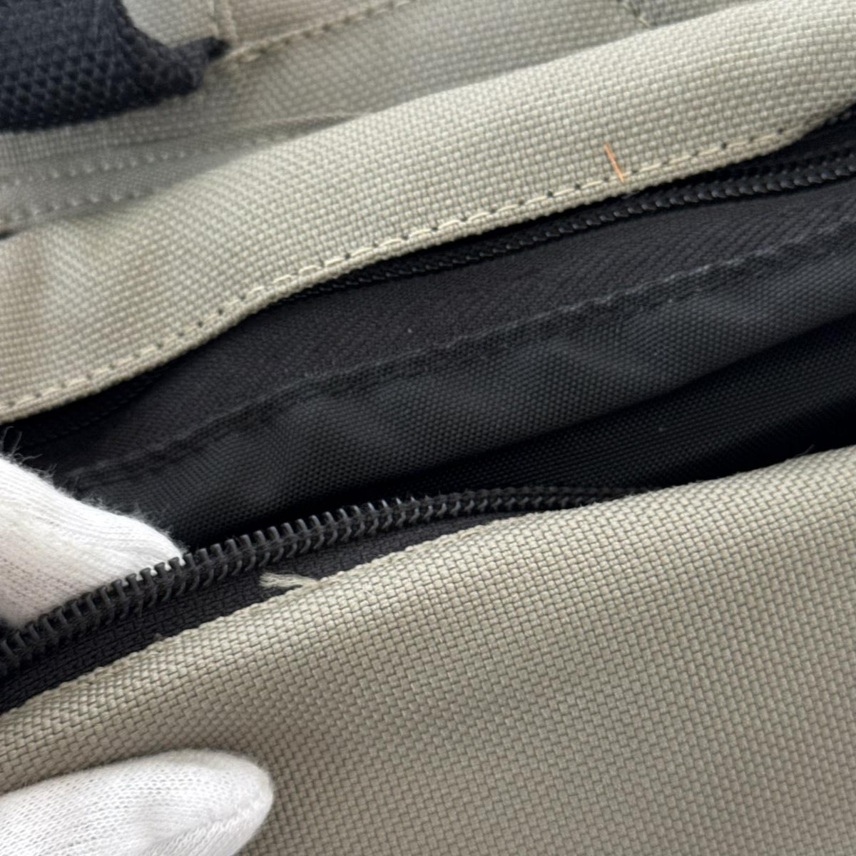 リュック・デイパック THE NORTH FACE リュックサック・バックパック グレー