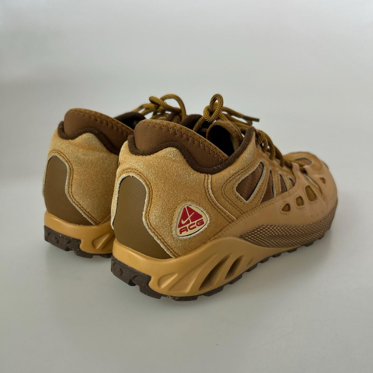 スニーカー ACG AIR EXPLORAID 27.5㎝ 茶 27.5cm (US9 1/2 UK9 EU45) ブラウン