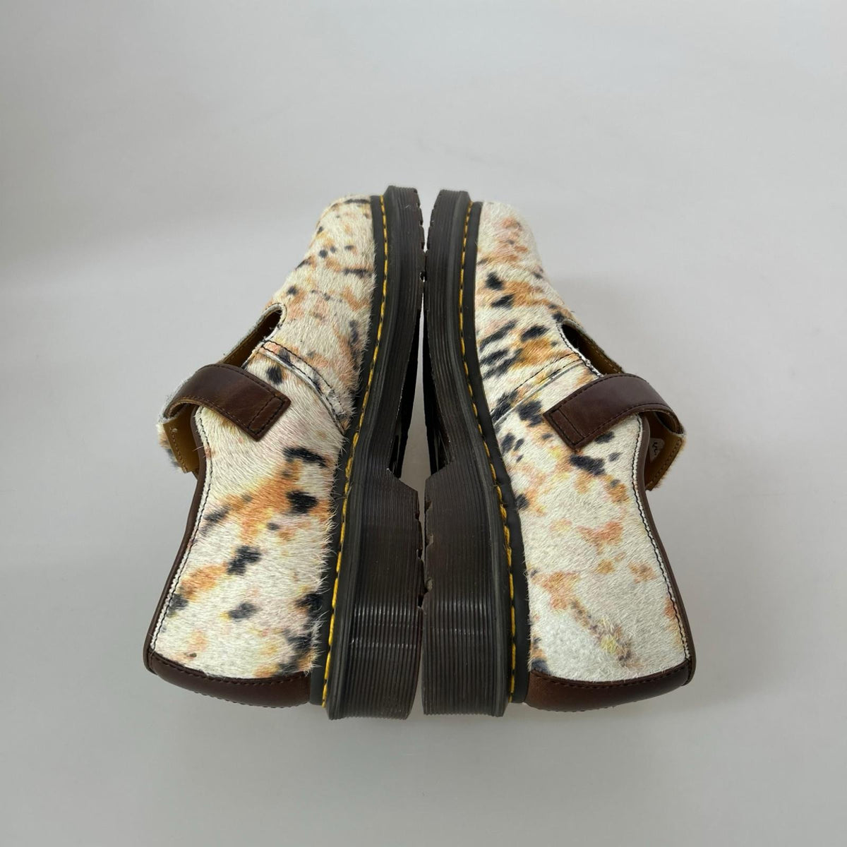 シューズ T-BAR Shoe ヘアオンレザー ハラコ UK7 マルチカラー