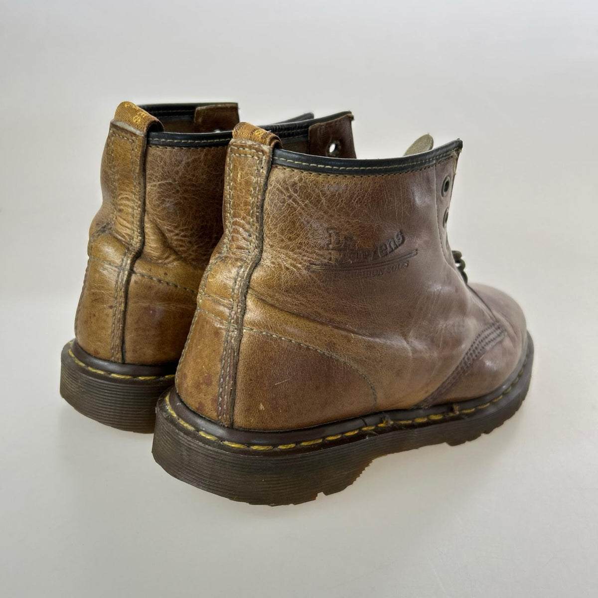 ブーツ Dr.Martens 英国製 6ホールブーツ 茶 ブラウン